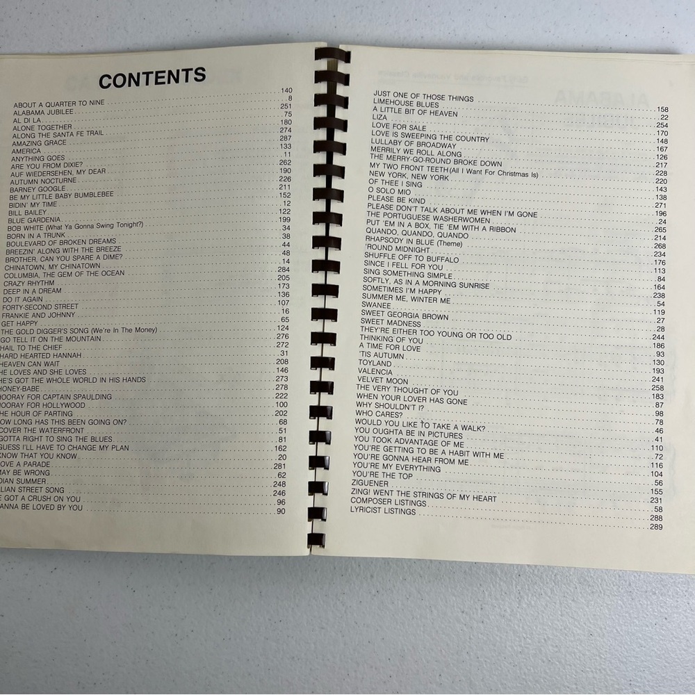 Family Songbook Vol 2 VTG 100 Songs To Play and Sing Piano Guitar Organ Music - Picture 6 of 11